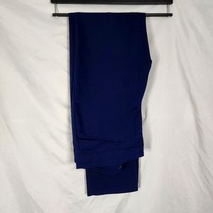 CHAPS Size 4 Classic Navy Cotton Blend Twill Straight Leg Modern Chino Pants‎